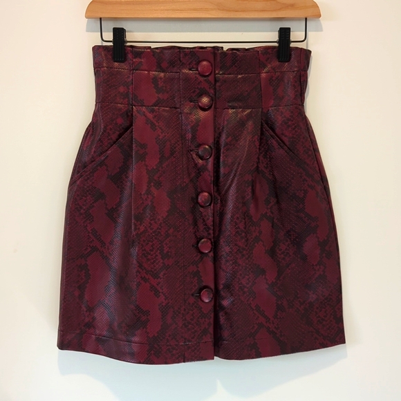 Zara Faux Leather Red Snakeskin Mini Skirt - Picture 1 of 5